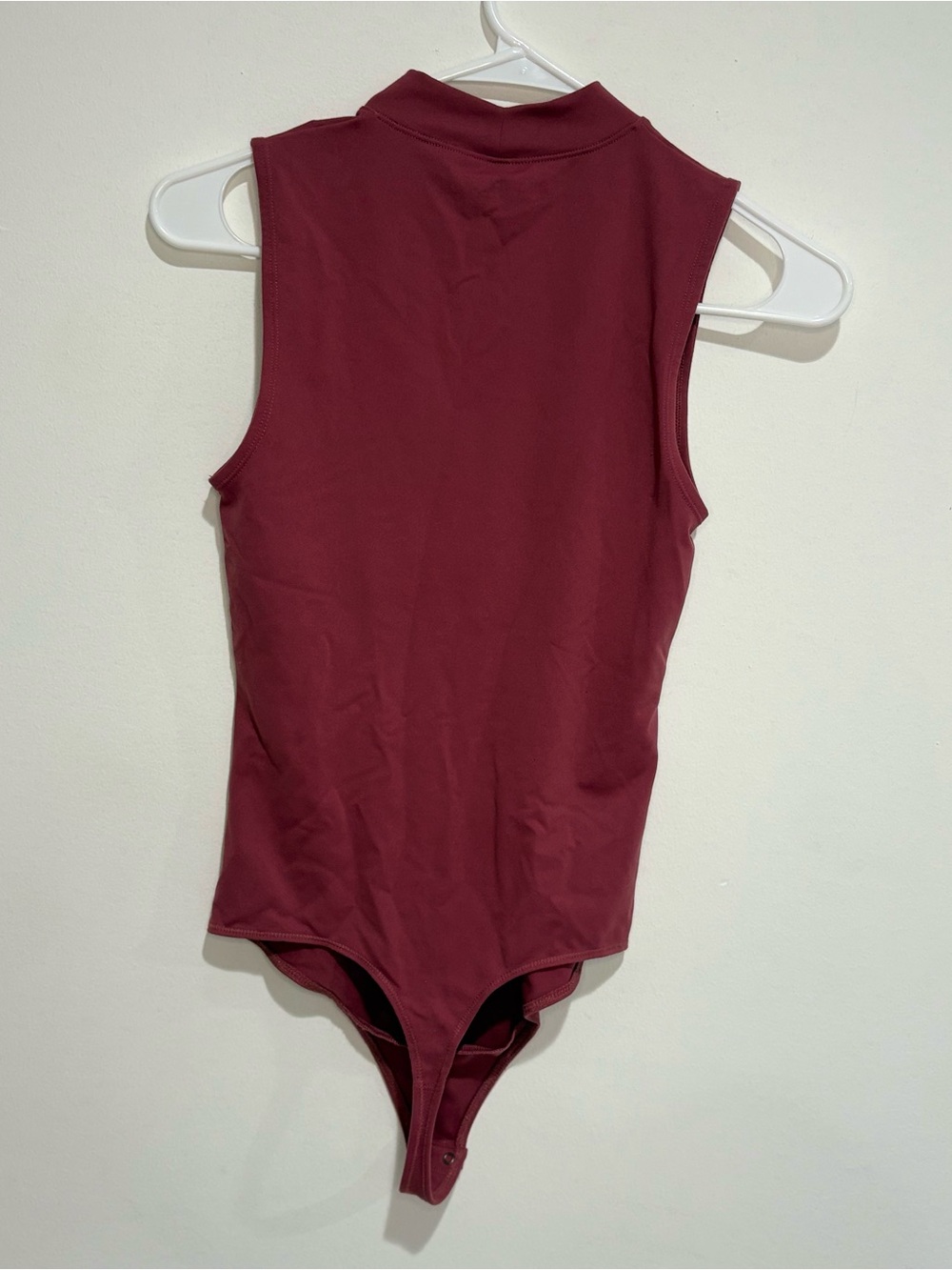 Abercrombie & Fitch Mock Neck Red Wine Bodysuit - Picture 7 of 8